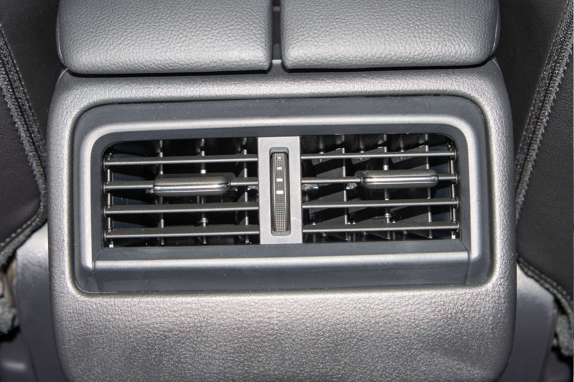 Certified 2025 MAZDA CX-50 AWD 2.5 S w/ Premium Package image 20