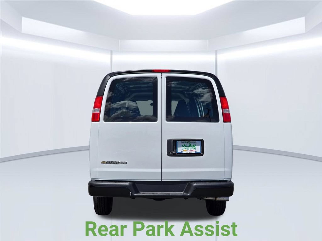 New 2026 Chevrolet Express 2500 w/ Communications Package RWD image 19