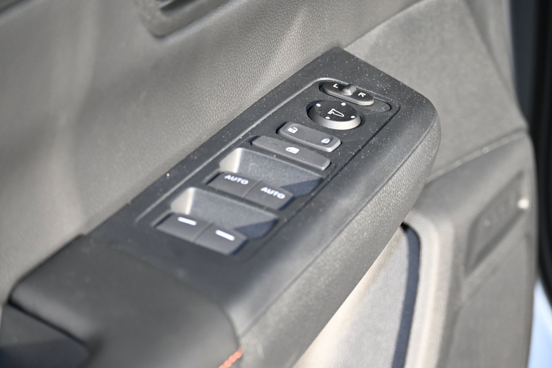 New 2025 Honda CR-V Sport image 17