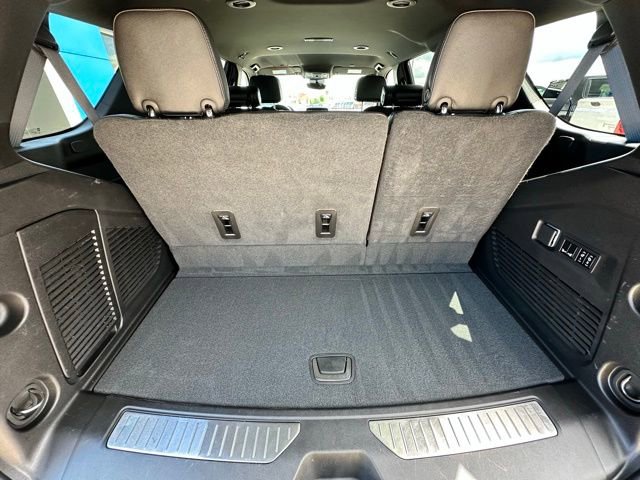 Used 2023 Chevrolet Tahoe High Country image 5
