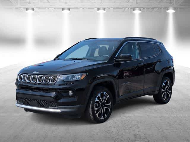 Used 2023 Jeep Compass Limited w/ Sun and Sound Group AWD/4WD image 4