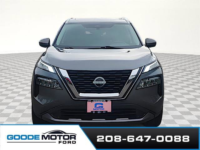 Used 2023 Nissan Rogue SL image 2