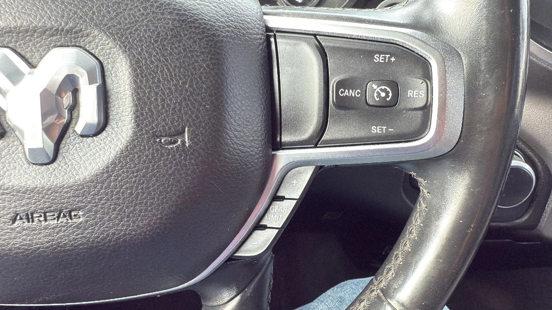 Used 2019 RAM 1500 Big Horn AWD/4WD image 11