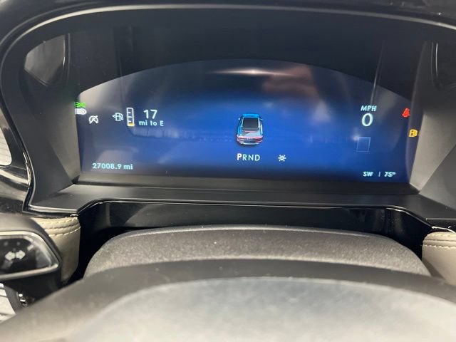 Certified 2025 Lincoln Corsair AWD image 17