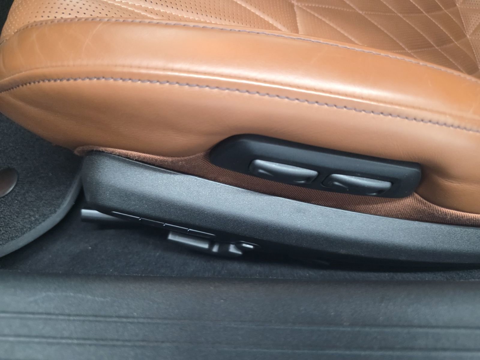 Used 2018 Mercedes-Benz AMG GT C image 18