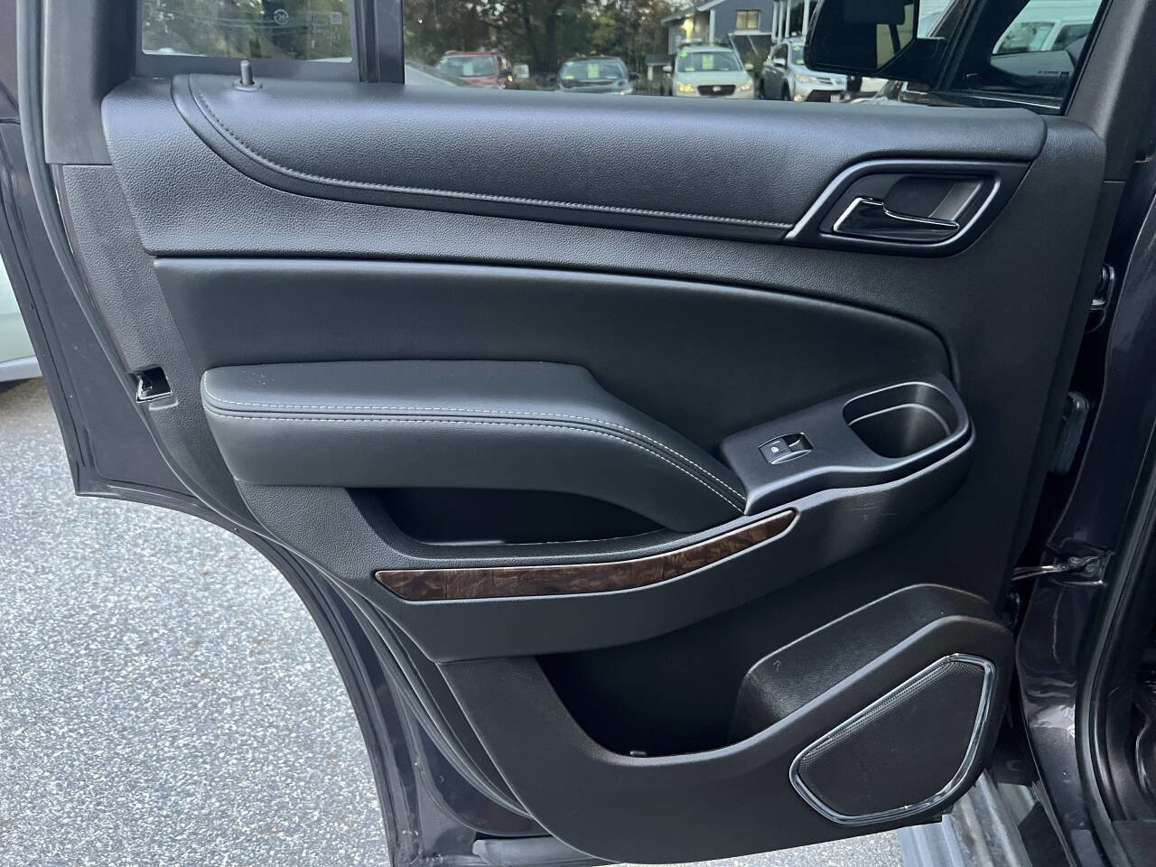 Used 2016 Chevrolet Tahoe LT image 23