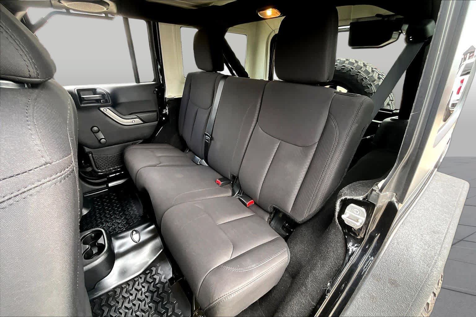 Used 2014 Jeep Wrangler Unlimited Sport AWD/4WD image 20