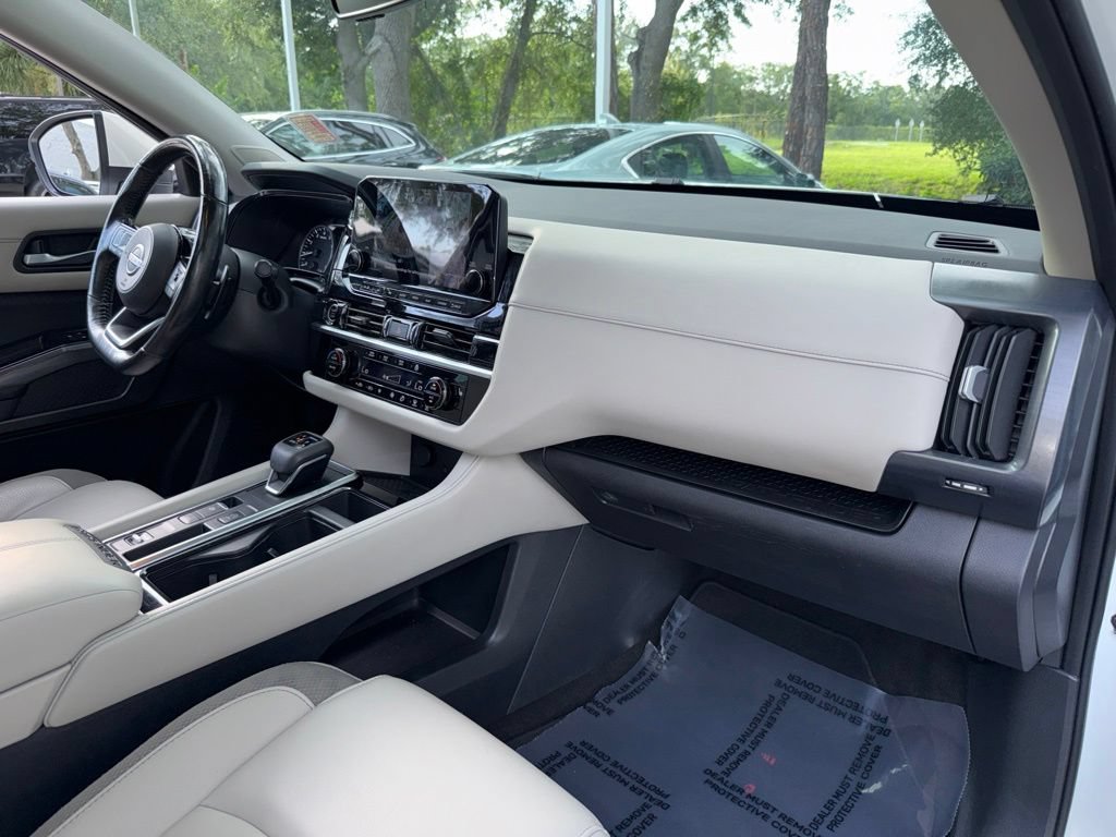 Used 2023 Nissan Pathfinder SL w/ SL Premium Package FWD image 22
