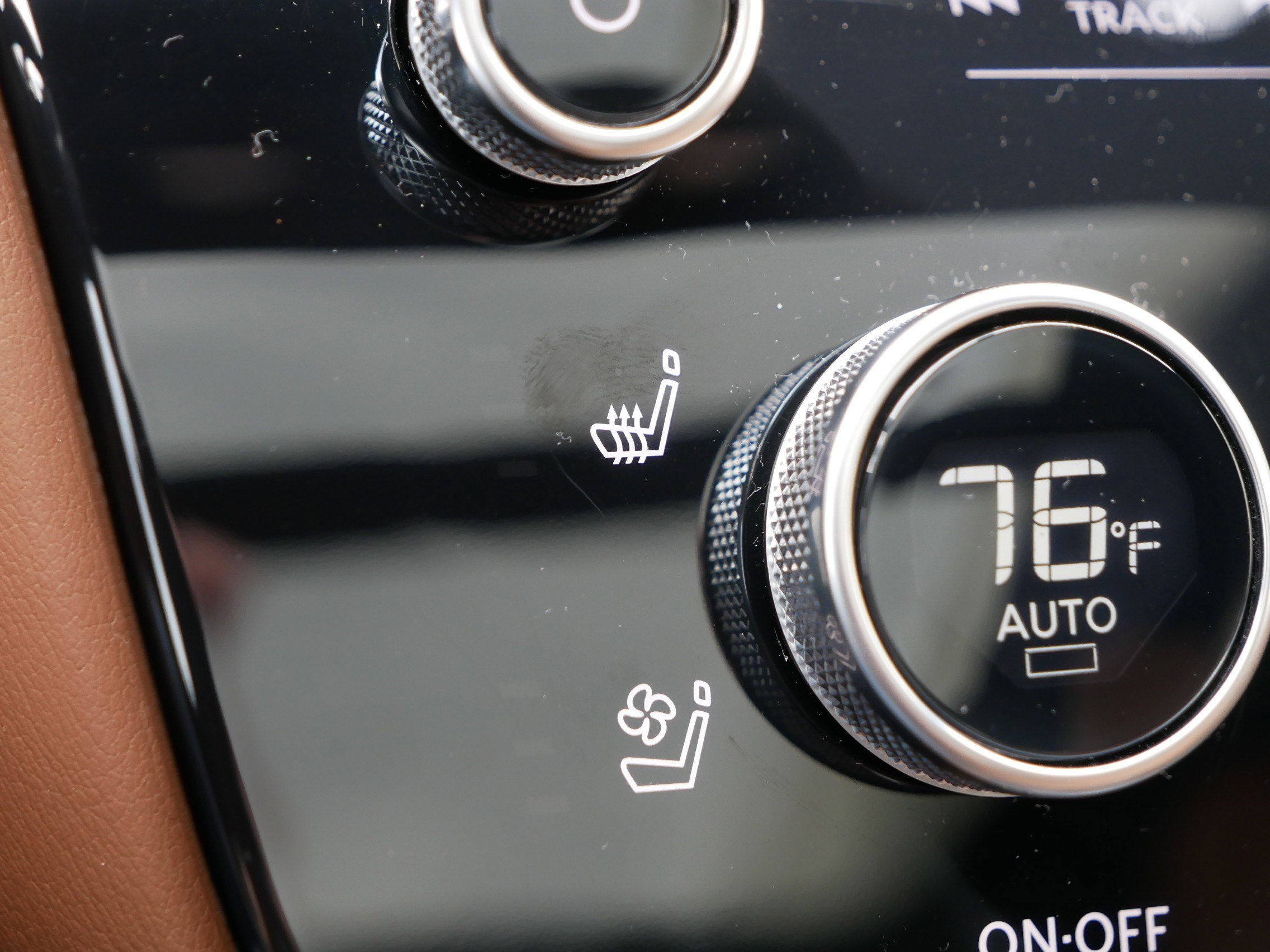 Certified 2023 INFINITI QX60 Autograph AWD/4WD image 28