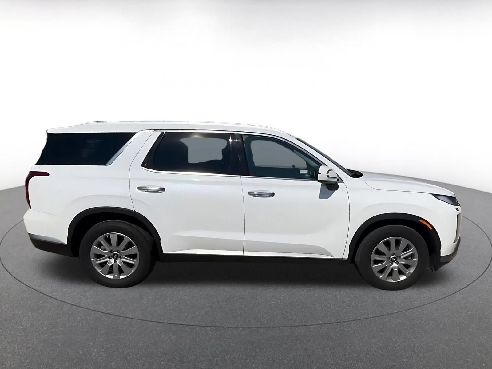 Used 2025 Hyundai Palisade SEL FWD image 16