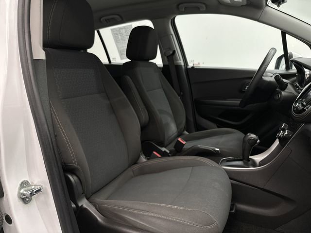Used 2021 Chevrolet Trax LS w/ LPO, Protection Package image 27