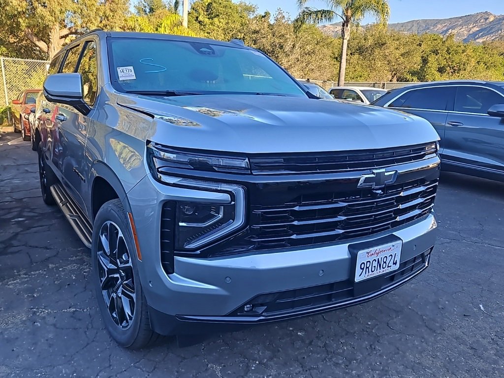 Used 2025 Chevrolet Suburban RST