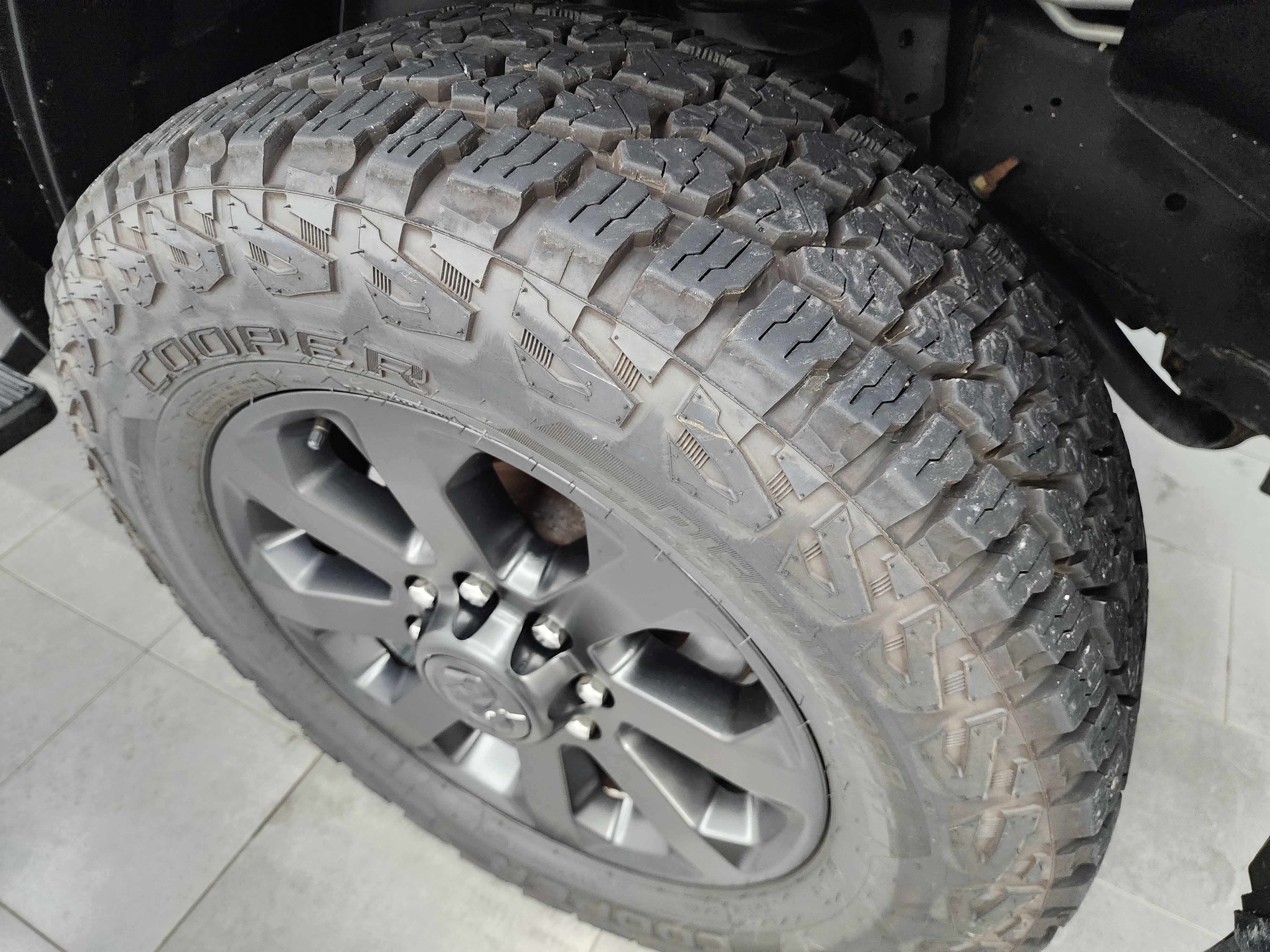 Used 2024 RAM 3500 Laramie w/ Night Edition AWD/4WD image 3