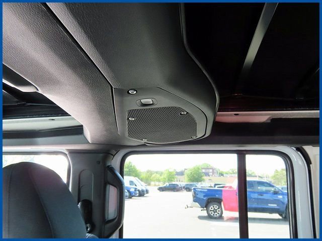 New 2025 Jeep Wrangler Sport S image 11