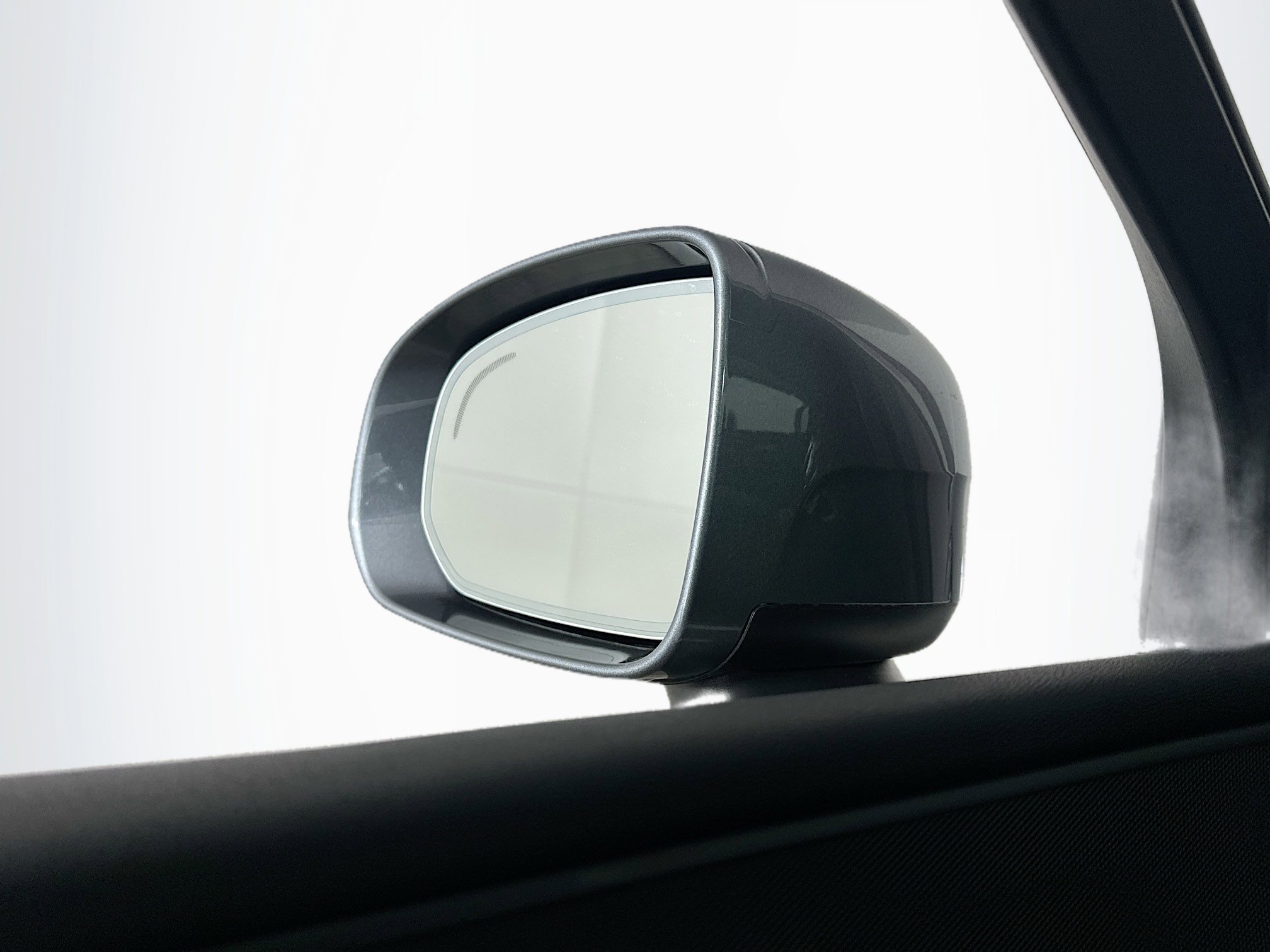 Used 2021 Volvo XC60 T5 Momentum w/ Protection Package Premier FWD image 16
