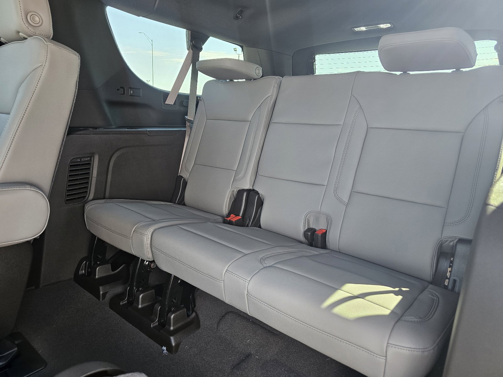 New 2026 Chevrolet Suburban LT w/ Comfort Package image 13