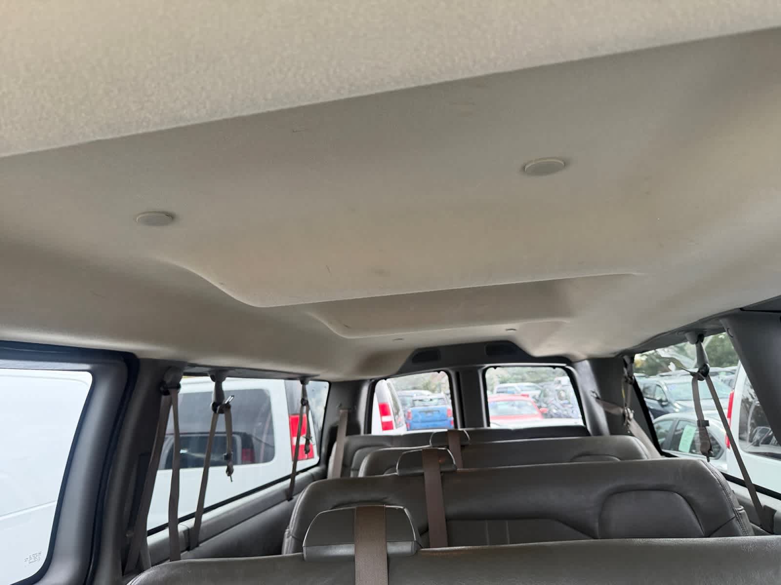 Used 2022 GMC Savana 3500 LS RWD image 28