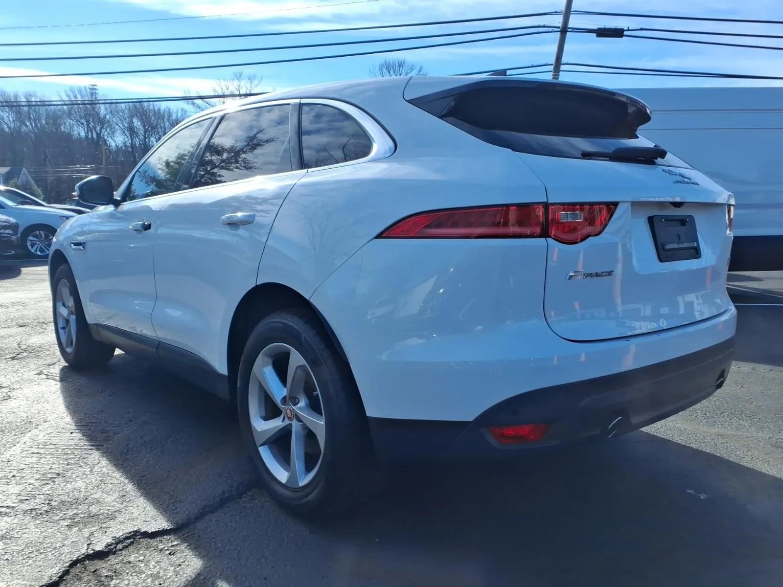 Used 2020 Jaguar F-PACE Premium image 5