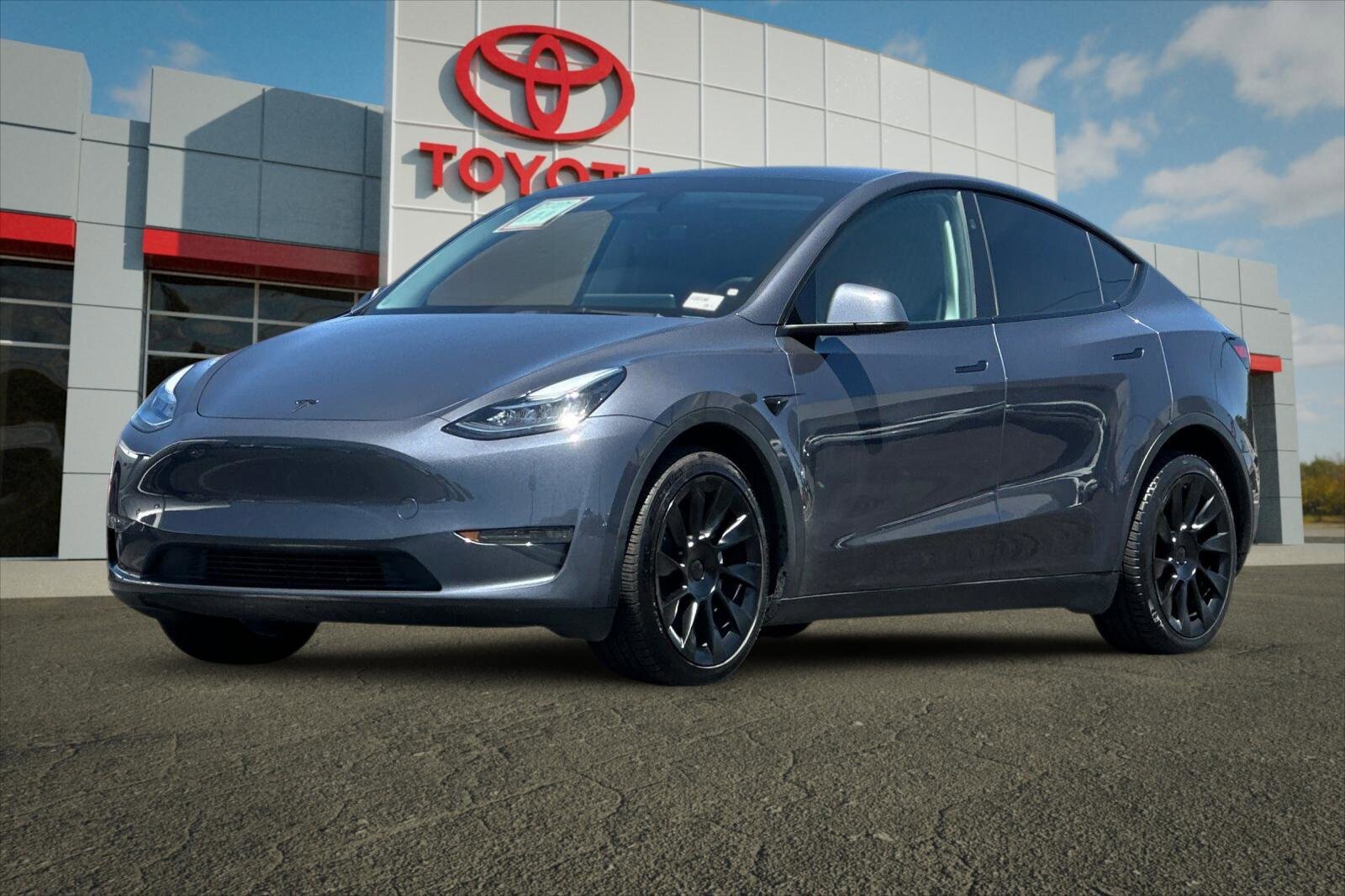 Used 2023 Tesla Model Y Long Range AWD/4WD image 7