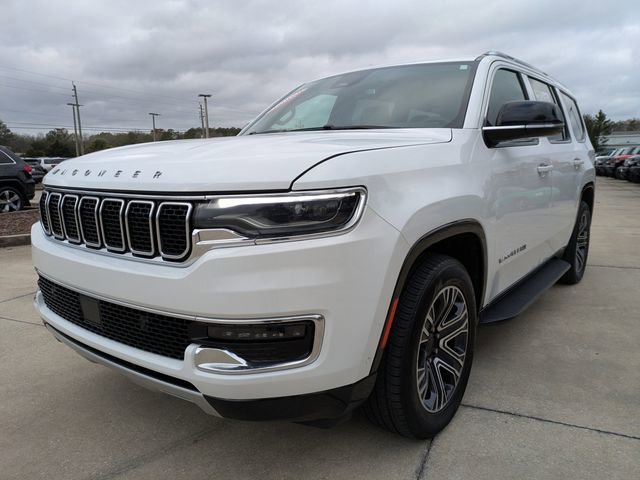 Certified 2024 Jeep Wagoneer Series II w/ Flexible Seating Group image 8