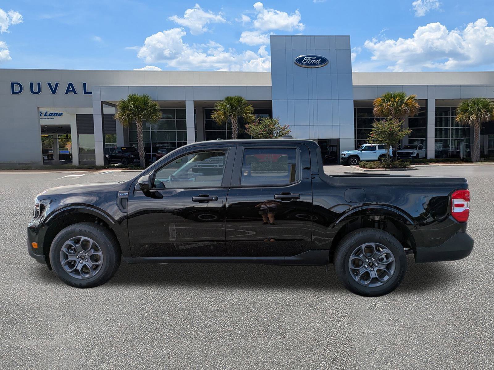 New 2025 Ford Maverick XLT w/ XLT Luxury Package image 6