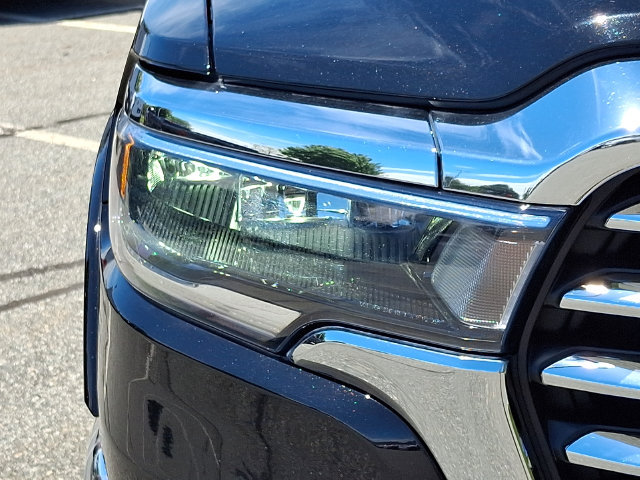Certified 2026 RAM 1500 Laramie AWD/4WD image 9