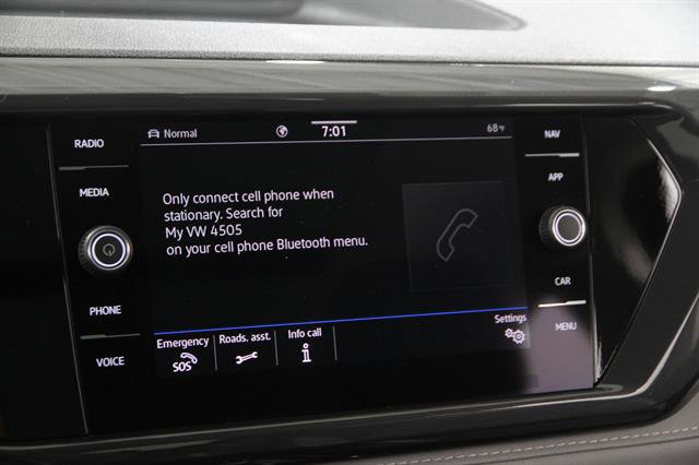 Used 2023 Volkswagen Taos SEL image 11