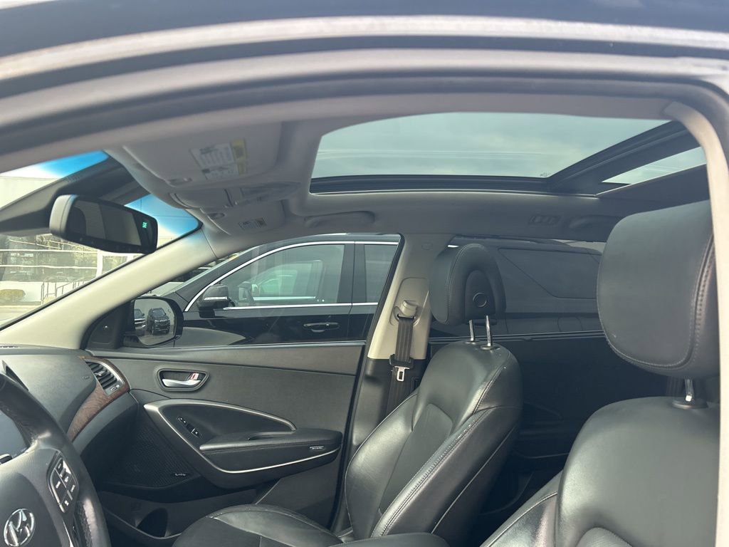 Used 2018 Hyundai Santa Fe Limited image 9