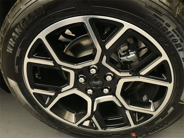 New 2026 Ford Maverick Lariat image 9