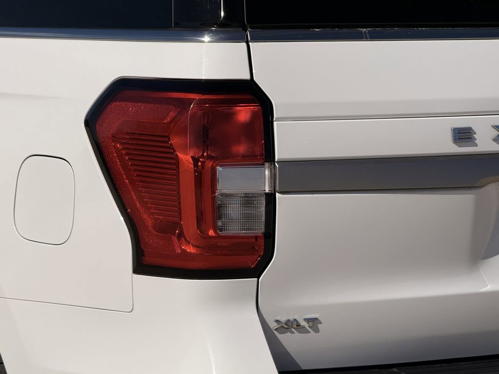 Used 2024 Ford Expedition XLT image 7