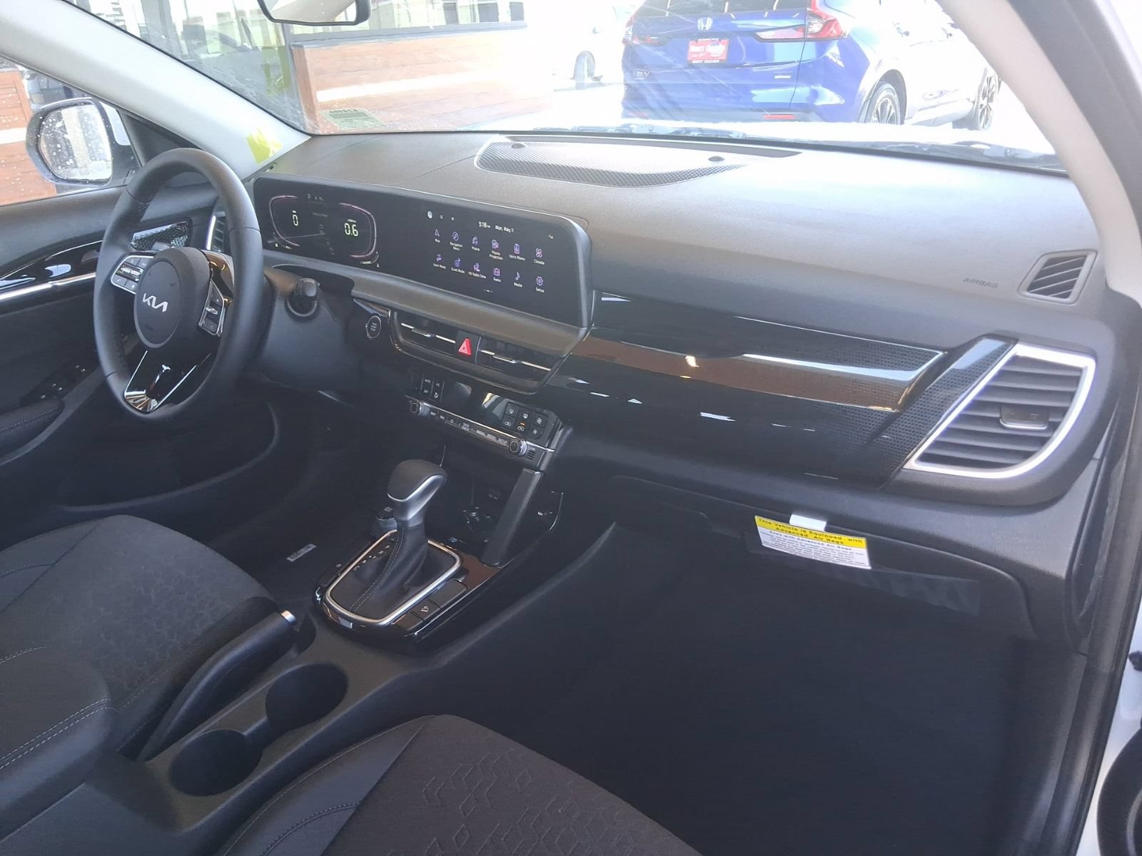 New 2026 Kia Seltos S FWD image 11