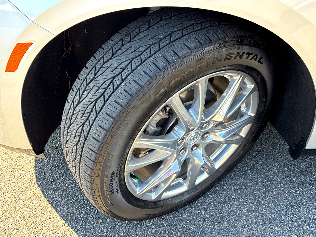 Used 2022 Buick Enclave Premium image 28