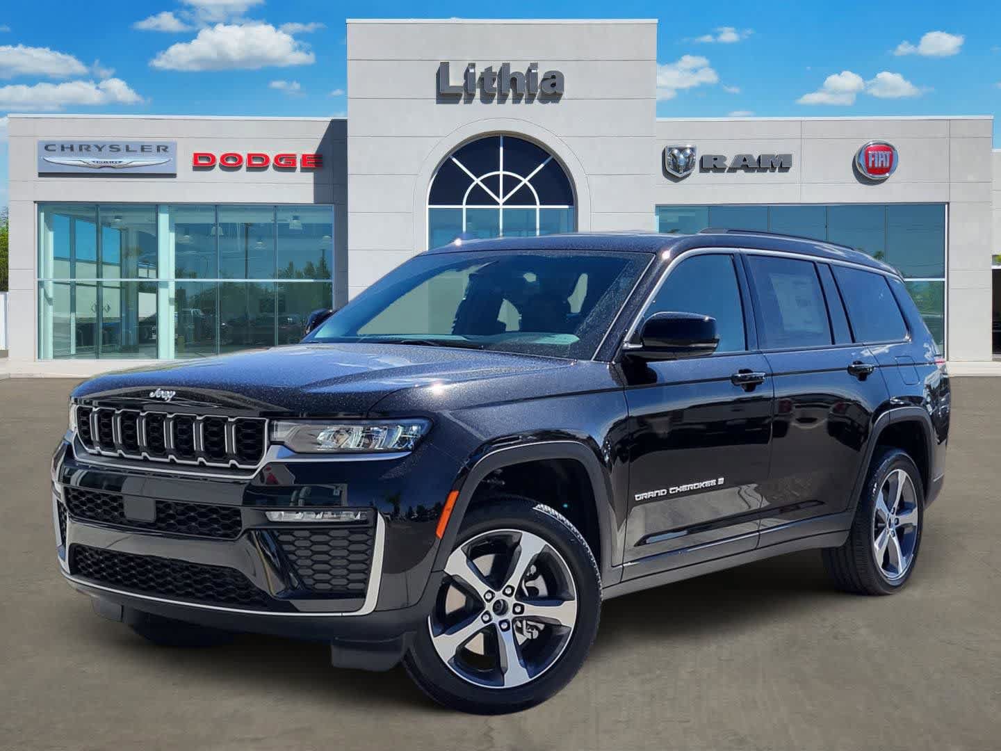 New 2026 Jeep Grand Cherokee L Limited AWD/4WD image 1