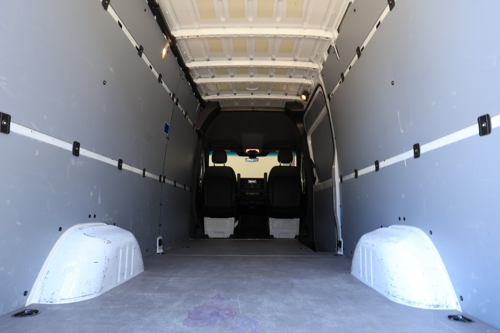 Used 2023 Mercedes-Benz Sprinter 2500 image 15