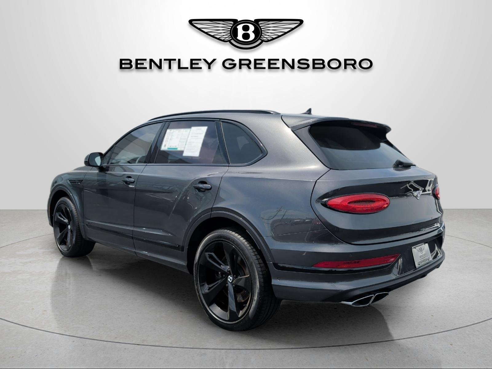 Used 2022 Bentley Bentayga AWD/4WD image 3