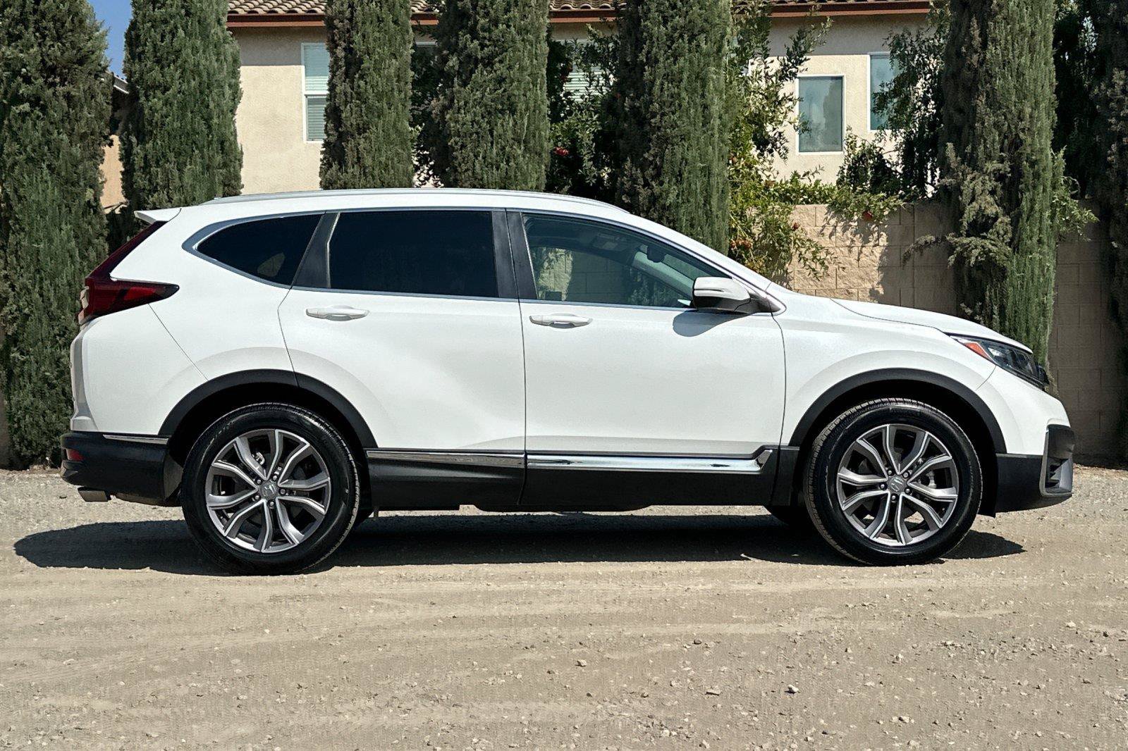 Used 2022 Honda CR-V Touring image 2