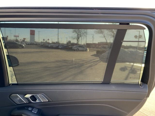 Used 2020 BMW X7 xDrive40i w/ Premium Package image 29