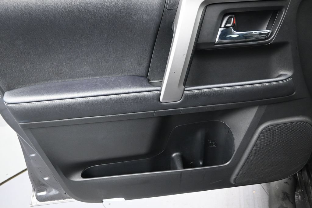 Used 2022 Toyota 4Runner SR5 RWD image 11
