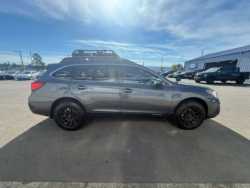 Used 2018 Subaru Outback 2.5i Limited AWD/4WD image 5