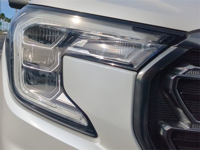 Used 2022 GMC Terrain AT4 w/ Infotainment Package II image 10