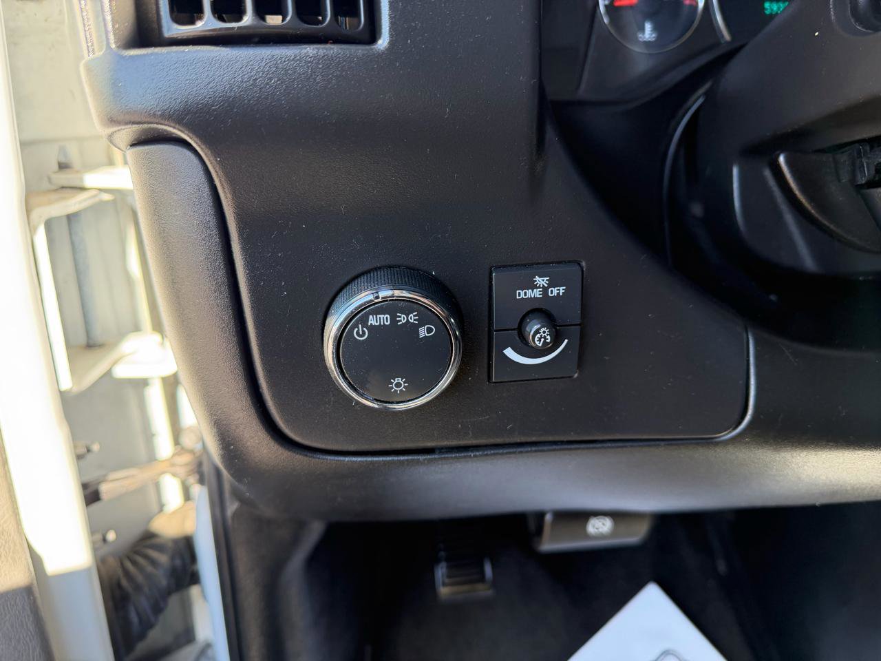 Used 2017 Chevrolet Express 3500 LT w/ LT Preferred Equipment Group image 13