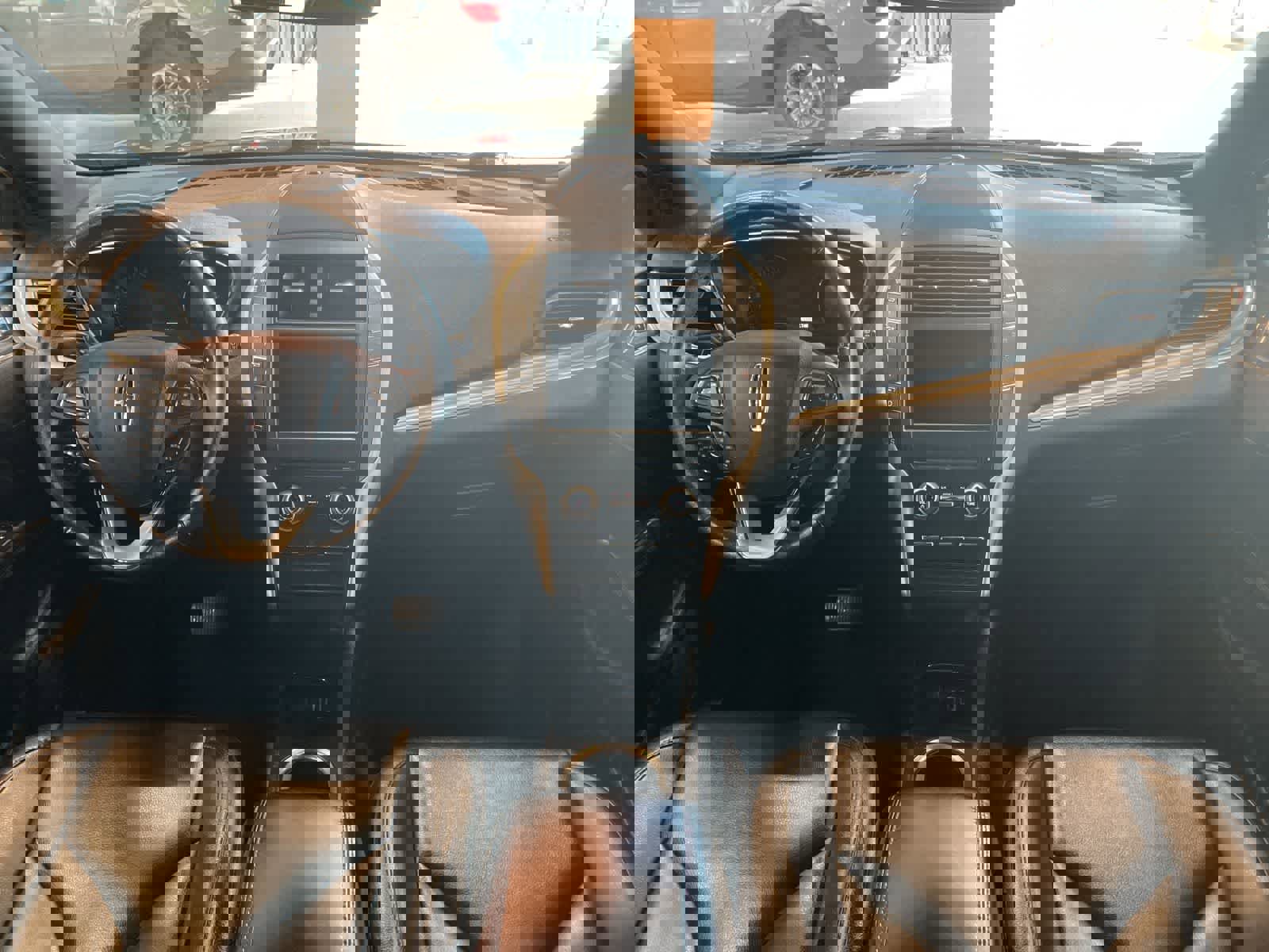 Used 2017 Lincoln MKC Premiere image 25