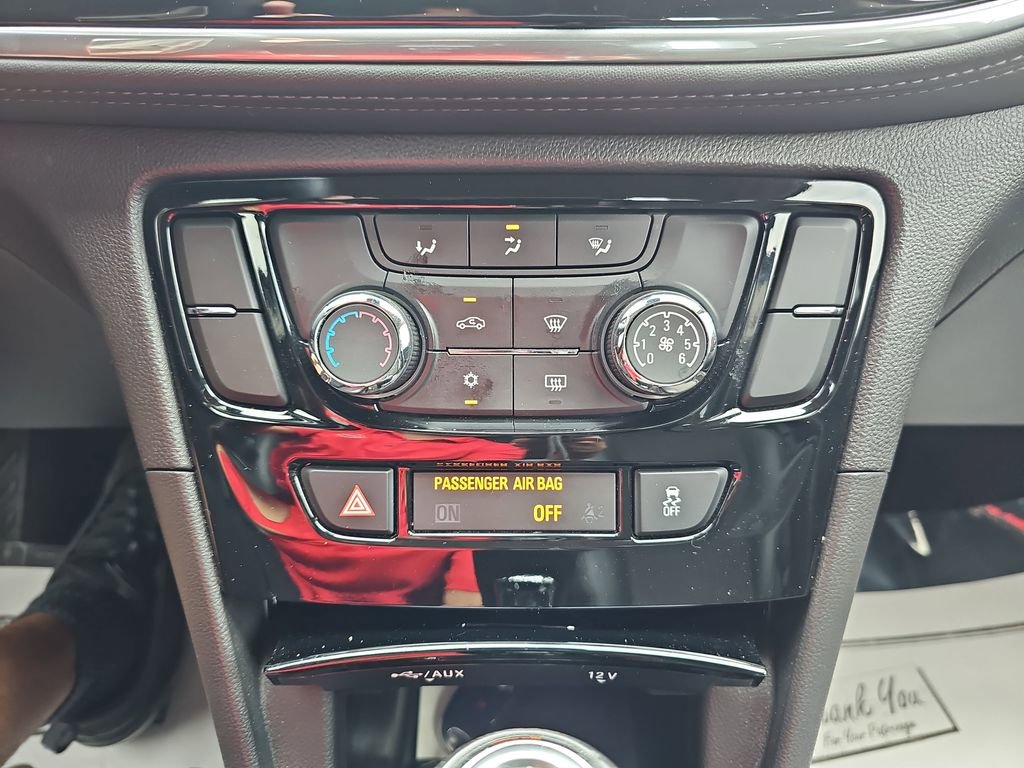 Used 2020 Buick Encore Preferred w/ Safety Package FWD image 28