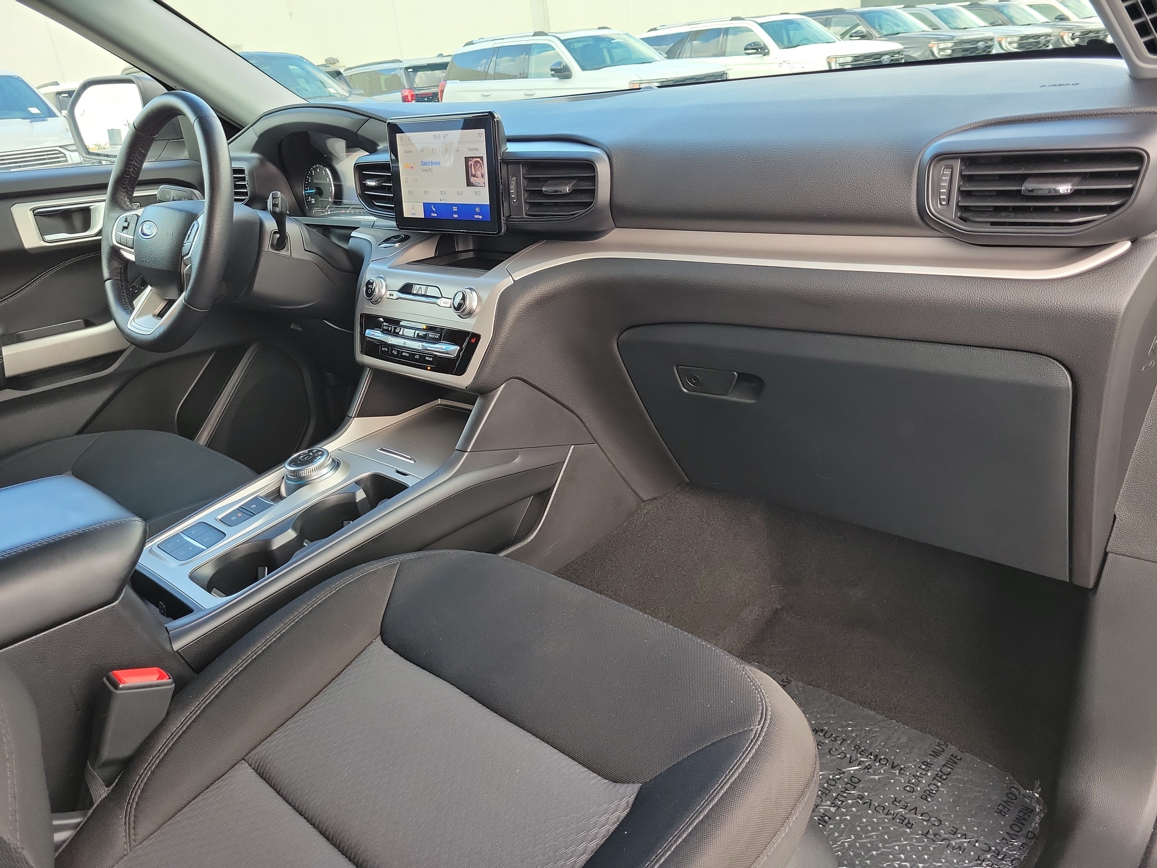Used 2024 Ford Explorer XLT RWD image 18