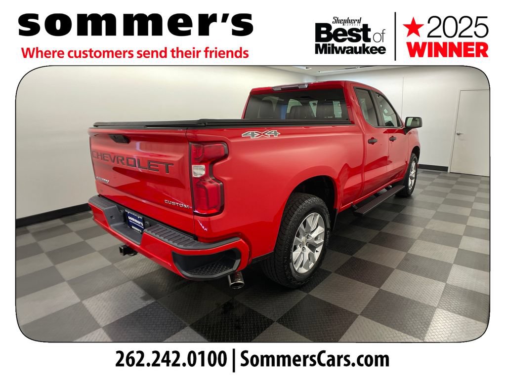 Used 2019 Chevrolet Silverado 1500 Custom w/ Custom Value Package AWD/4WD image 5