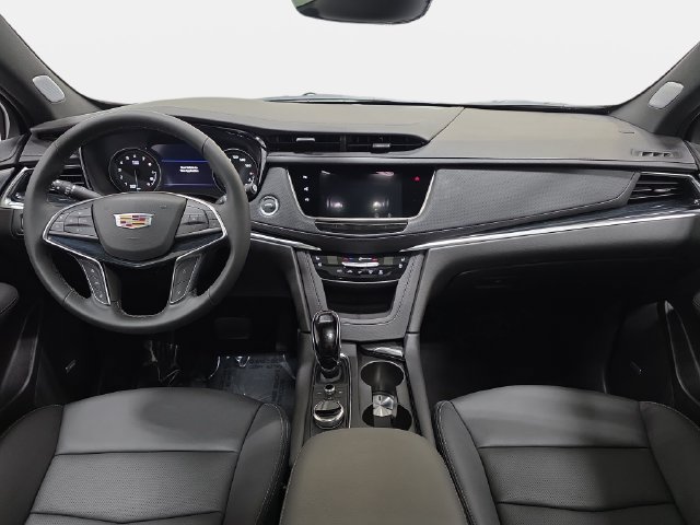 New 2026 Cadillac XT5 Premium Luxury w/ LPO, ONYX Package AWD/4WD image 9