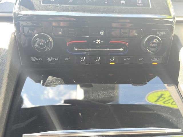 Used 2024 Jeep Grand Cherokee L Laredo image 19