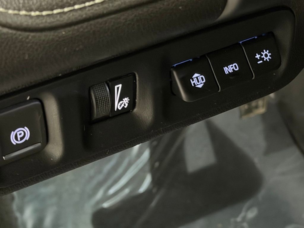 Certified 2021 GMC Acadia Denali w/ Denali Technology Package image 20