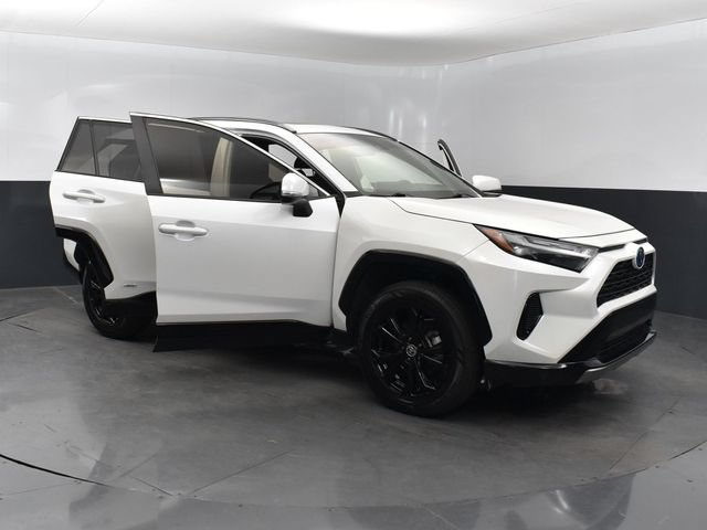 Used 2023 Toyota RAV4 SE w/ Convenience Package AWD/4WD image 30