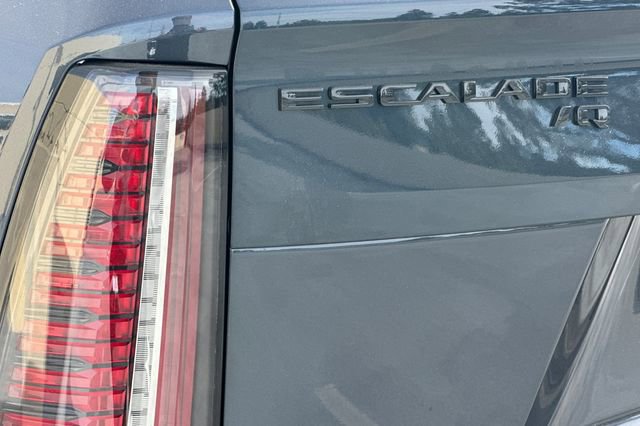 New 2025 Cadillac Escalade IQ Sport 1 w/ LPO, ONYX Package image 26